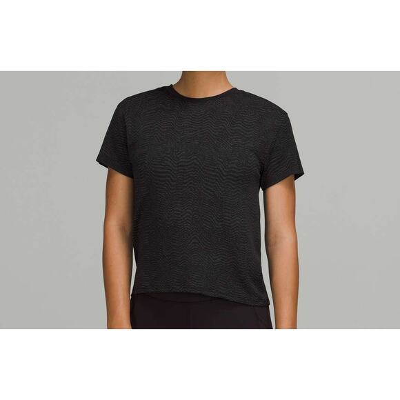 Lululemon Train To Be Short Sleeve - Picture 1 of 5